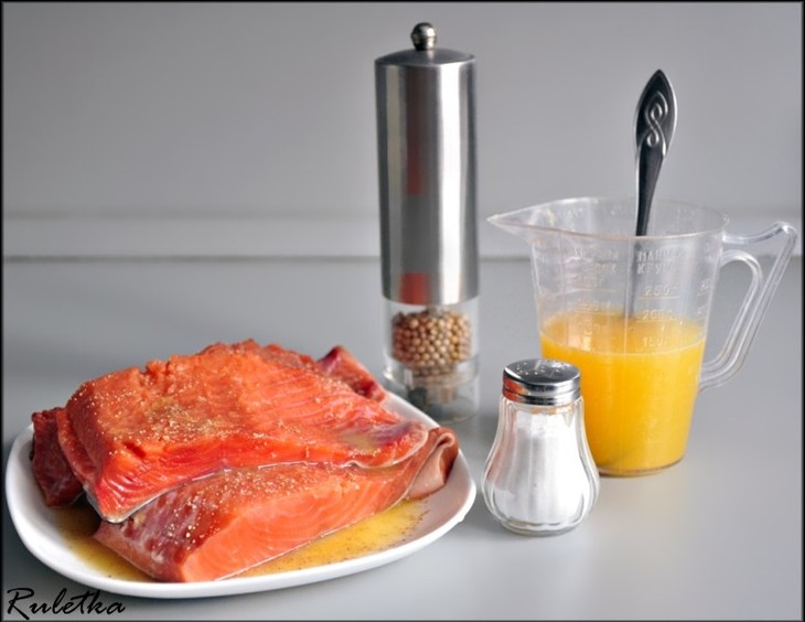 Красная рыба с укропным маслом и апельсиновым фенхелем.: шаг 3