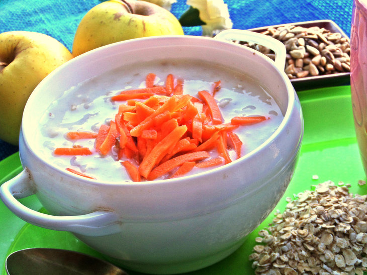 Овсяный суп с морковью и семечками: шаг 3