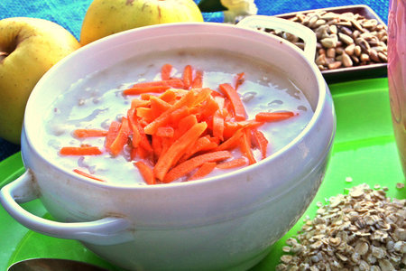 Овсяный суп с морковью и семечками: шаг 3