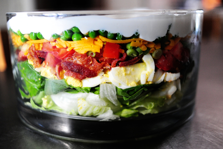 Невероятное преображение слоёных салатов 