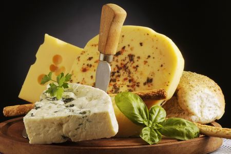 Как правильно собрать сырную тарелку
