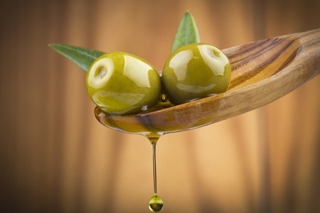 Все, что нужно знать об оливках и маслинах + интересные рецепты