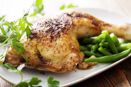 9 способов изменить вкус запеченной курицы