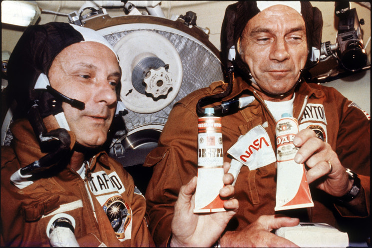 Щи, котлеты, пирожки: что ели советские космонавты на орбите