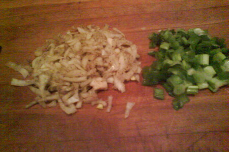 Пикантный салат из креветок и кукурузы: шаг 3