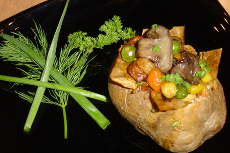 Запеченный картофель с овощами: шаг 6