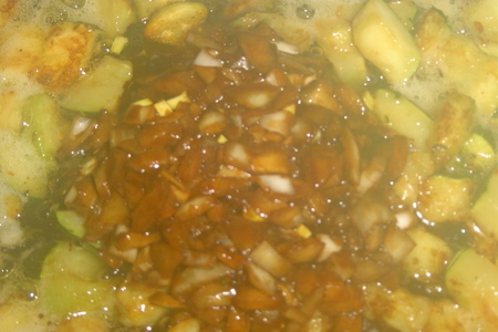 Жареные кабачки с чесноком и соевым соусом: шаг 6