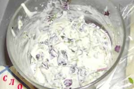 Лаваш со сливочным сыром, зеленью и омлетом: шаг 2