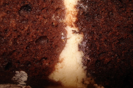 Шоколадный кекс с творожной начинкой: шаг 5