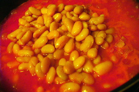 Курочка с томатами и фасолью: шаг 4