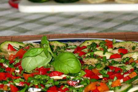 Салат из цуккини с тильзитским сыром: шаг 2