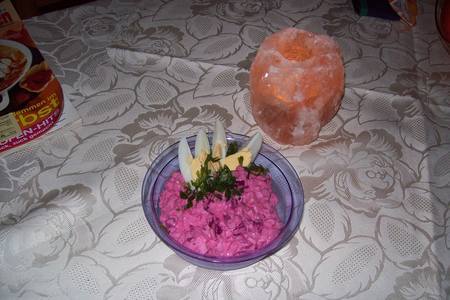 Салат из селёдки со свеклой.: шаг 4