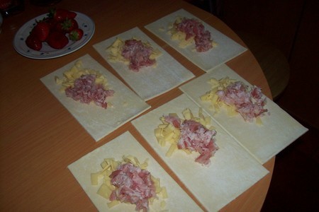 Конверты с сыром и беконом: шаг 1