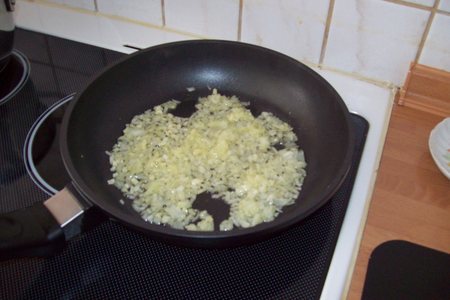 Томатен спагетти под нежным соусом с тунцом и каперсами.: шаг 3