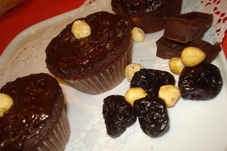 Шоколадные кексы с орехами и черносливом: шаг 2