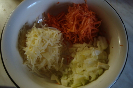 Рыба в кольчуге с салатом из овощей: шаг 4