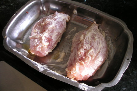 Фаршированная куриная грудинка, запеченная в духовке: шаг 8