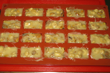 Конфетки  ореховые  в  мягкой  карамели: шаг 3