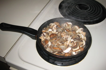 Мясо с грибами запечёное в фольге: шаг 4