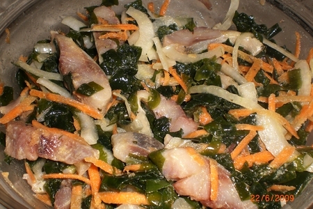 Закусочный салат из селедки и морской капусты. 2 способа подачи.: шаг 2
