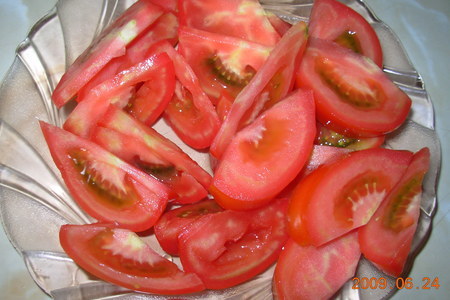 Салат с печенными кабачками и свежими помидорами.: шаг 3