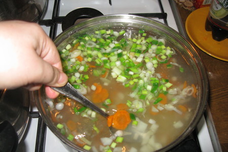 Овощной суп с "колобками" и яичной заливкой: шаг 2