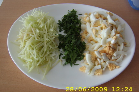 Салат яично-овощной: шаг 3