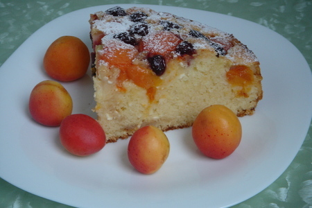 Творожно-абрикосовый  пирог с черешней: шаг 8