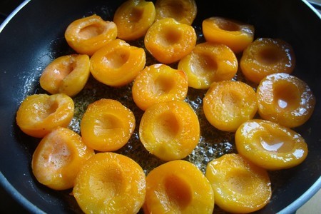Мясо с абрикосами под медово-апельсиновым соусом: шаг 3