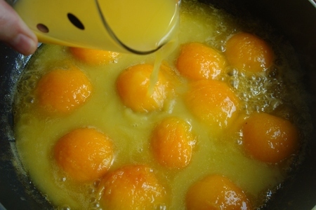 Мясо с абрикосами под медово-апельсиновым соусом: шаг 4