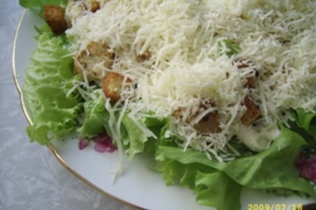 Фото приготовления рецепта: Салат  цезарь  с курицей