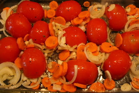 Тилапия в корочке из пармезана и трав с запеченым томатным соусом: шаг 4