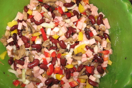 Салат из красной консервированной фасоли: шаг 7