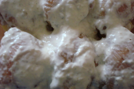 Курица, запеченая с картофелем под сметанно-луковым соусом: шаг 2