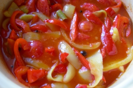 Закуска из перца и кабачков в томатном маринаде: шаг 2