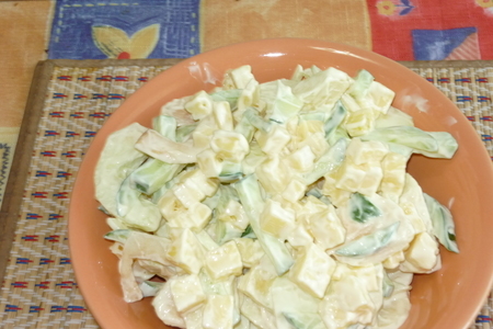 Салат сырный со свежими огурцами: шаг 5