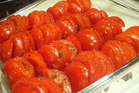 Печеные помидоры, легкая и вкусная закуска за 15 минут: шаг 2