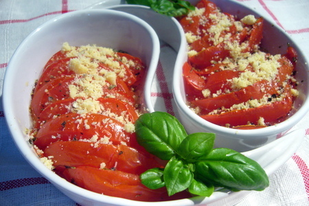 Печеные помидоры, легкая и вкусная закуска за 15 минут: шаг 4