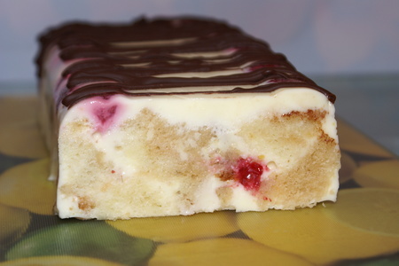 Сметанно-бисквитный десерт с малиной: шаг 8