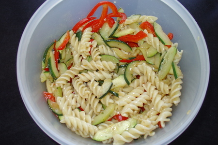 Fussili-салат с жаренными овощами.: шаг 1