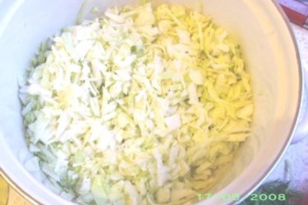 Салат витаминный с капустой: шаг 3