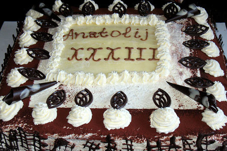 Торт "анатоль" с кремом-муссом из белого шоколада и ореховой прослойкой: шаг 4