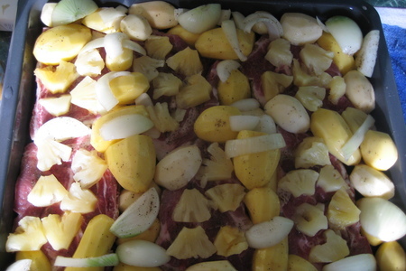 Мясо с ананасами и гарниром: шаг 2