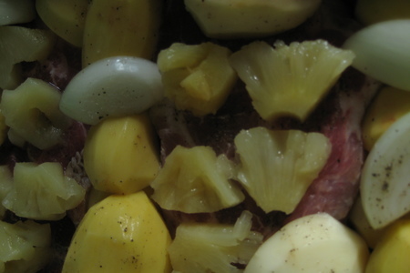 Мясо с ананасами и гарниром: шаг 3