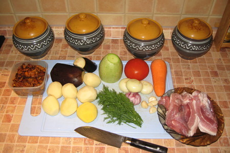 Свинина с овощами запеченая в горшочке: шаг 2