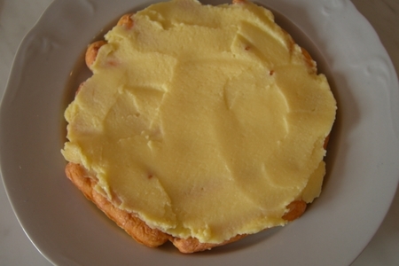 Десерт из профитролей с двумя яблочными кремами: шаг 2