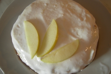 Десерт из профитролей с двумя яблочными кремами: шаг 4