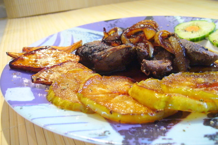 Куриная печень с карамелизованными яблоками, сельдереем и луком: шаг 6