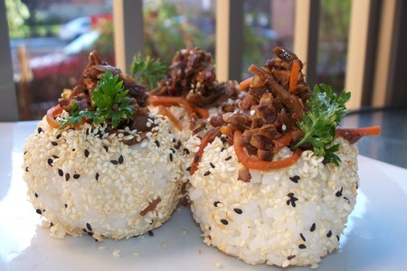 Рисовые шарики с грибами по мативам японской кухни!!!: шаг 6