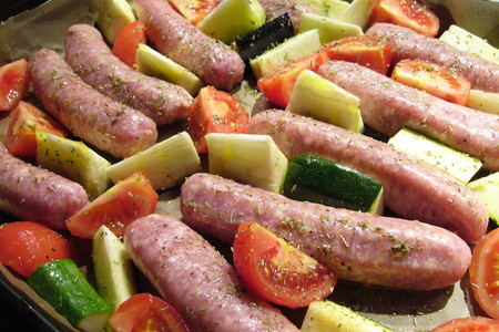 Колбаски, запеченные с овощами и розмарином "воспоминание о лете": шаг 1